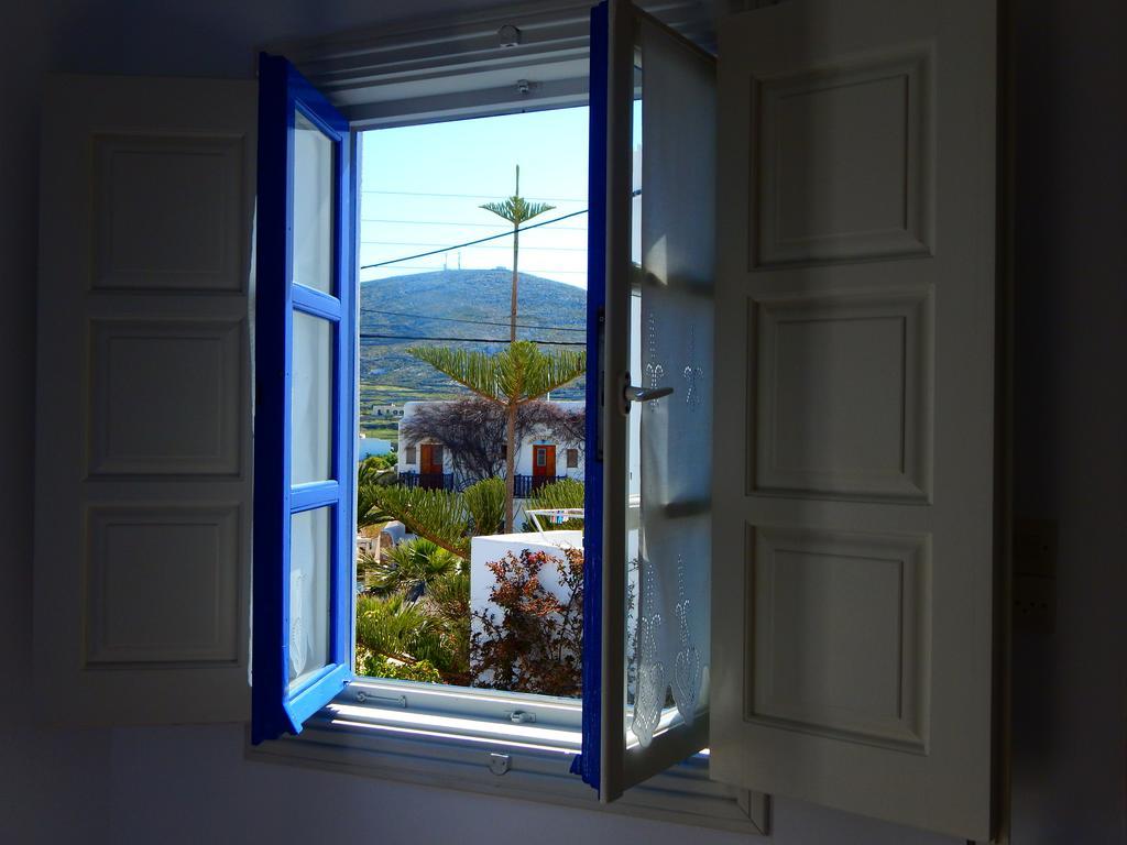Evgenia Rooms And Apartments Folégandros Exteriér fotografie