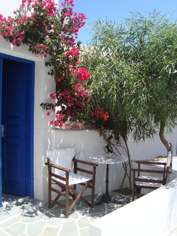 Evgenia Rooms And Apartments Folégandros Exteriér fotografie