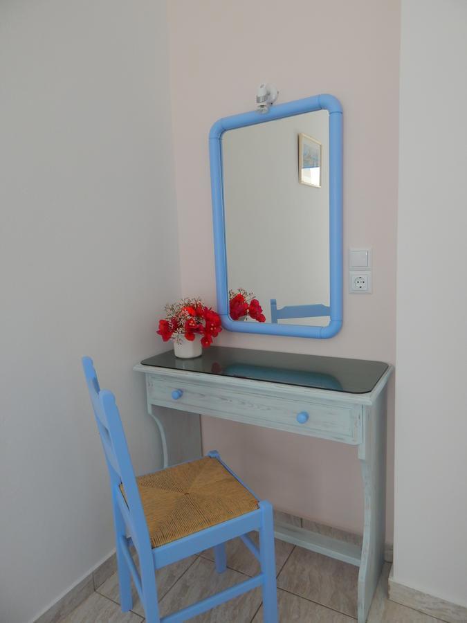 Evgenia Rooms And Apartments Folégandros Pokoj fotografie