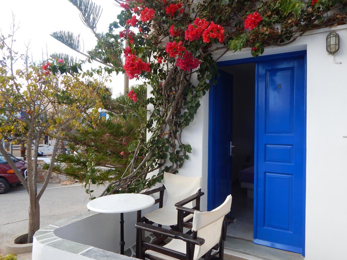 Evgenia Rooms And Apartments Folégandros Exteriér fotografie