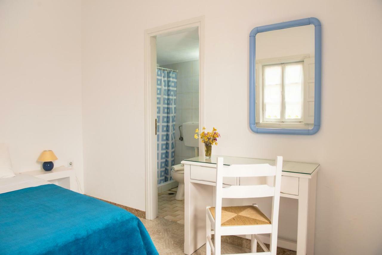 Evgenia Rooms And Apartments Folégandros Pokoj fotografie